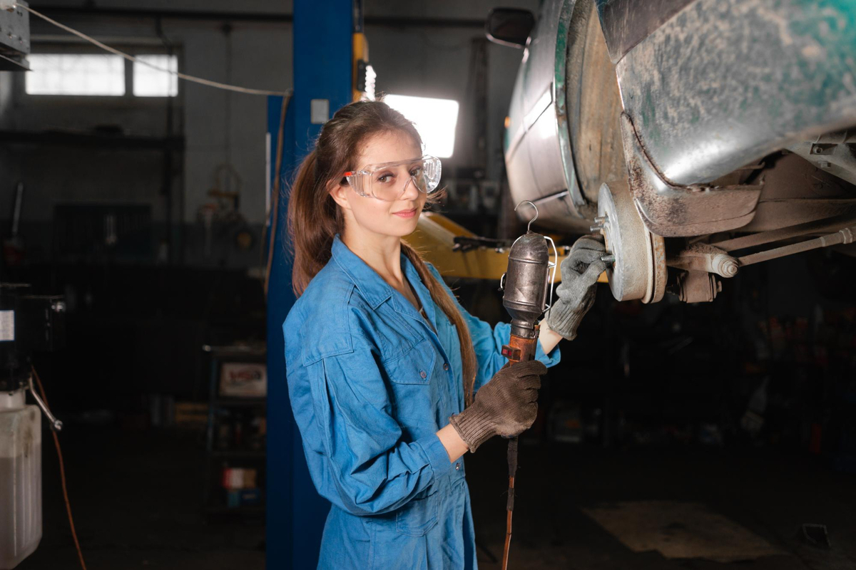Inside the World of Diesel Exhaust Fluid Manufacturers